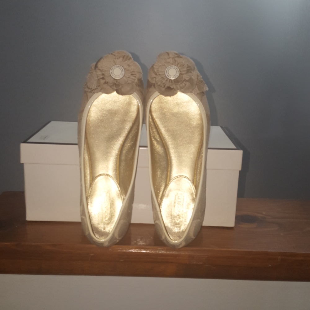 Coach Flats